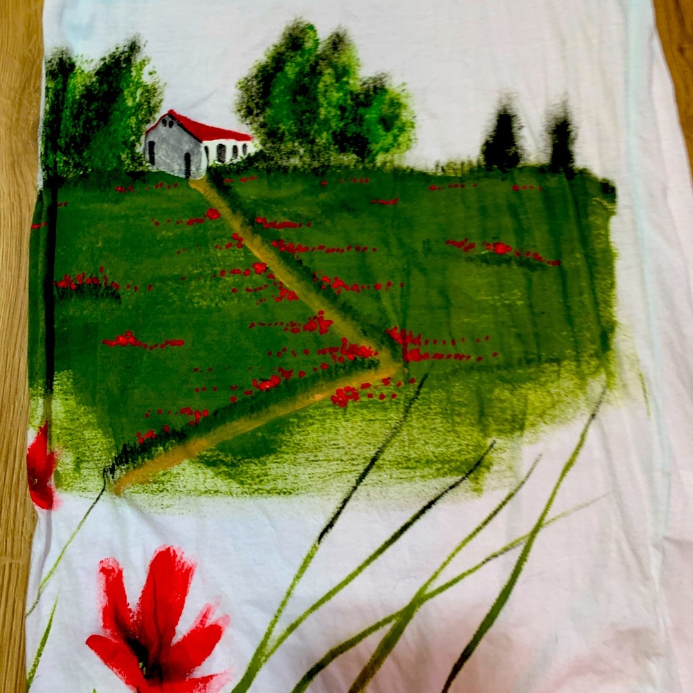 One of a kind, Beautiful hand painted top. Never worn. - Picture 2 of 3
